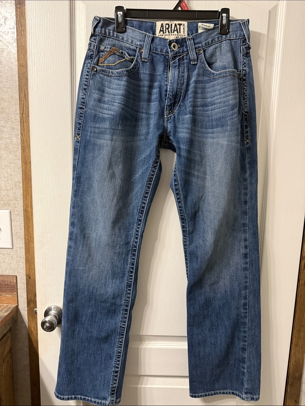 Ariat Men's Medium Blue Relaxed Straight Jeans
